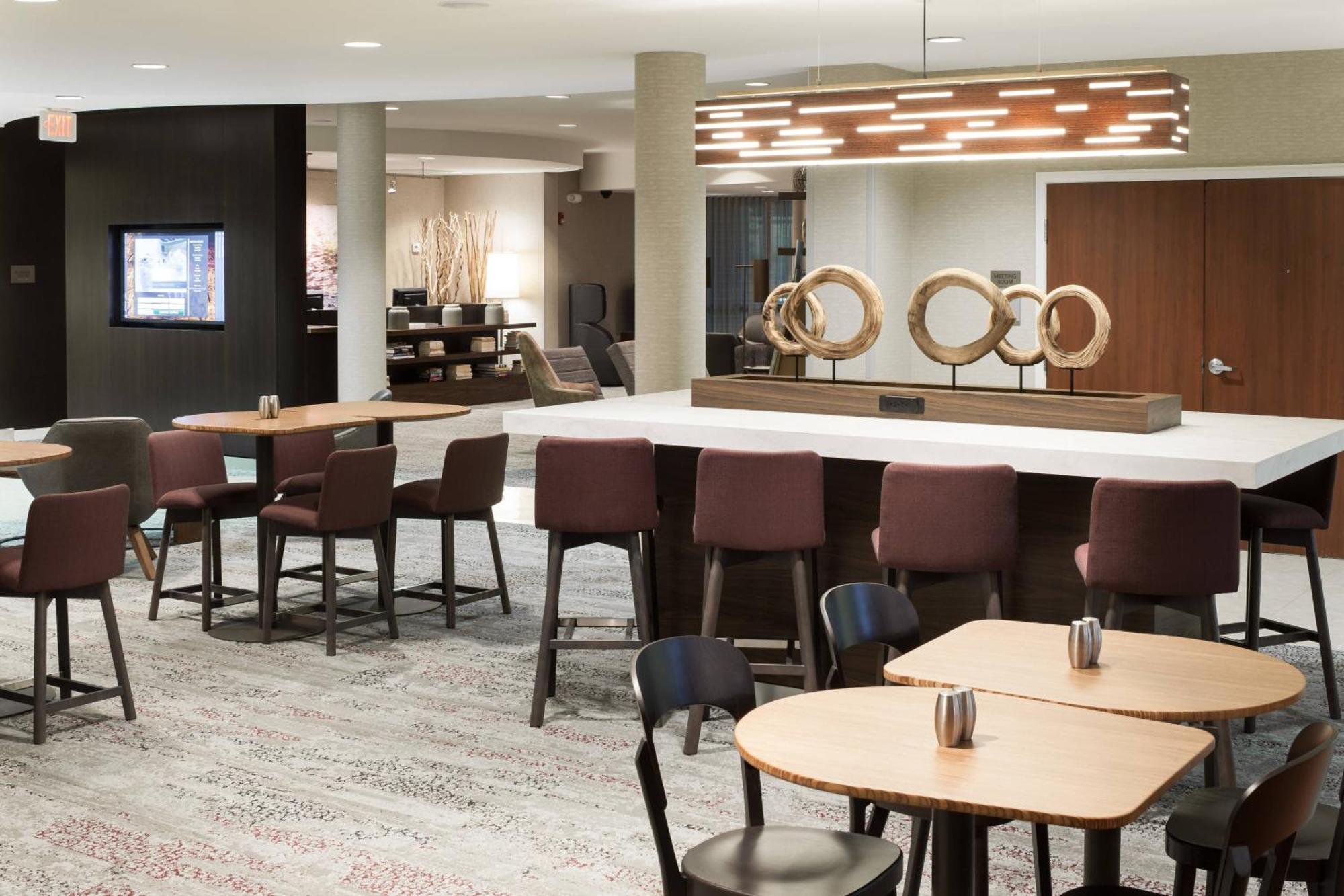 Courtyard By Marriott Hattiesburg Exteriör bild